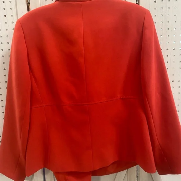 Kasper Women's Vibrant Red Blazer - Picture 2 of 4